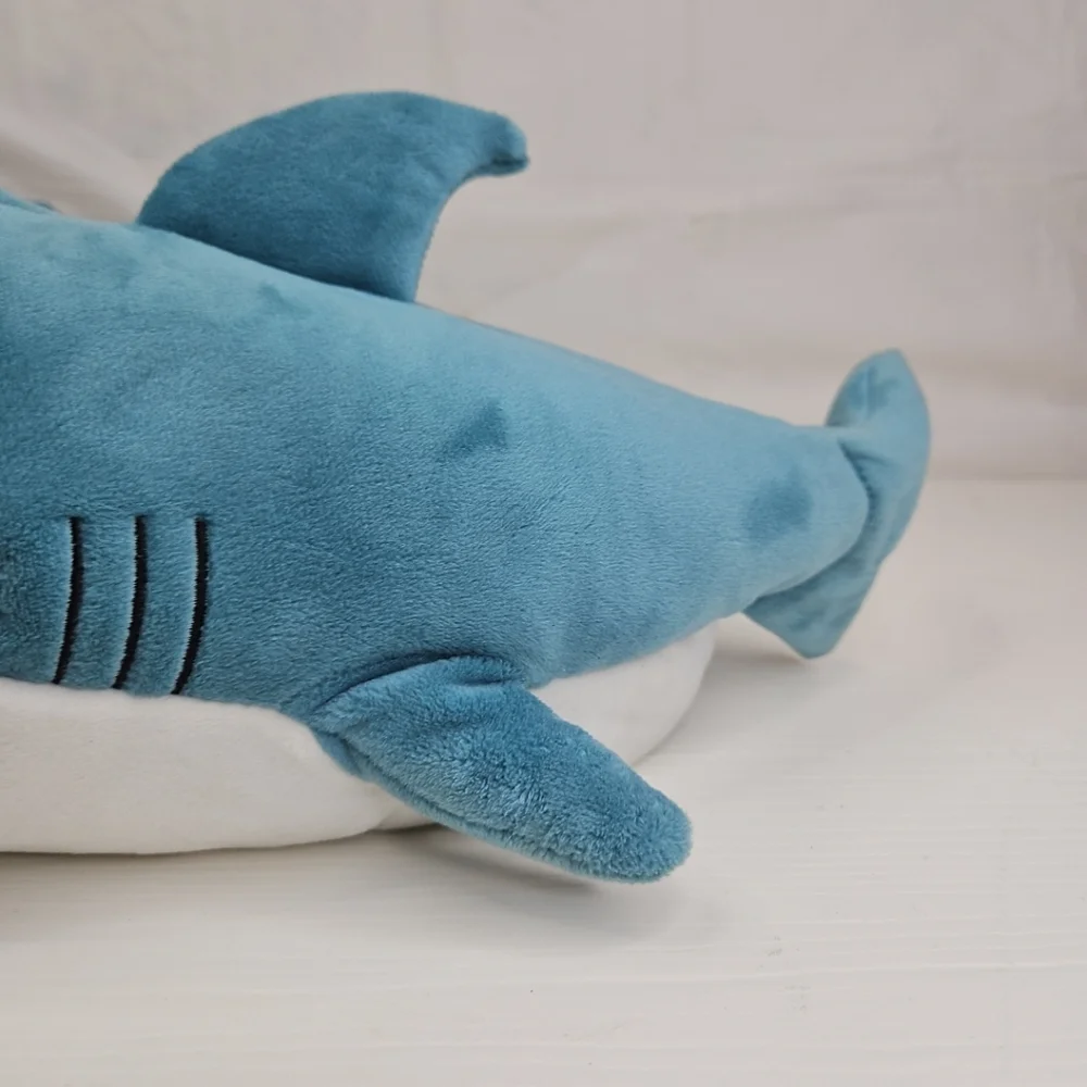 Cat&Jack Knox Shark Ankle Biter Sleepers Blue/white Size XL6